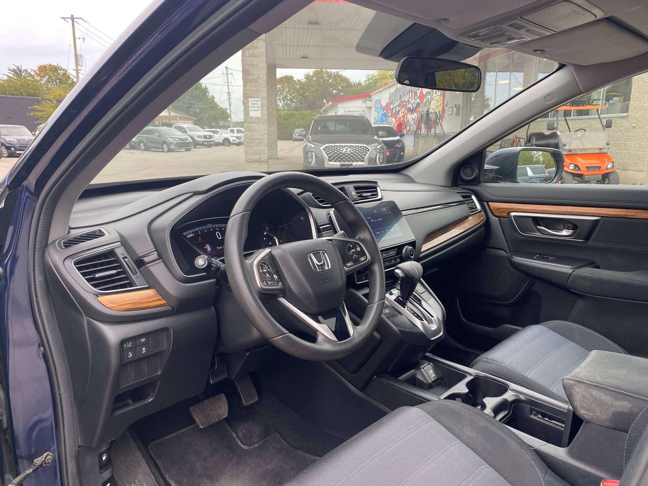 2019 Honda CR-V EX, SUNROOF, REMOTE START, HEATED CLOTH! Photo