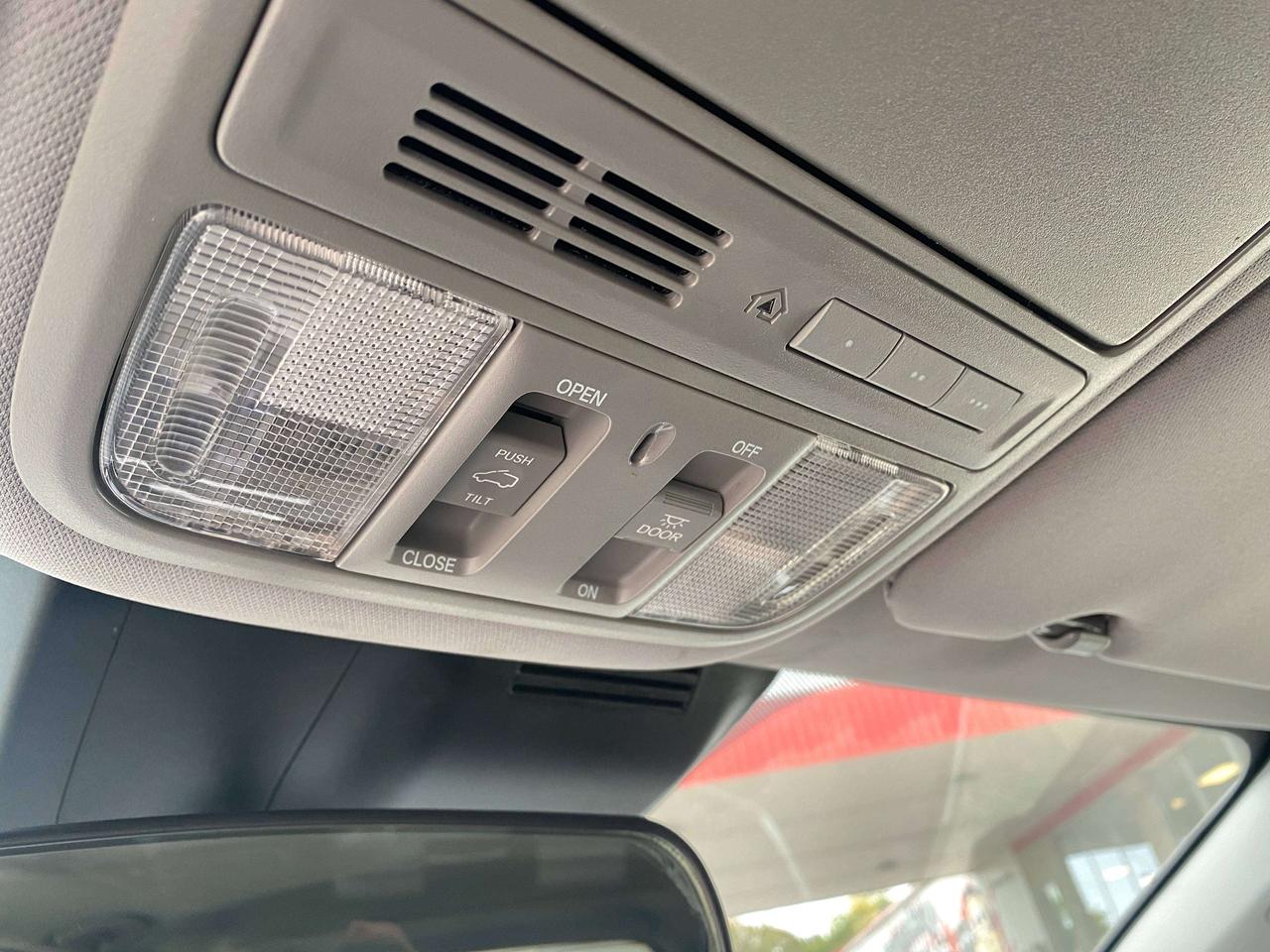2019 Honda CR-V EX, SUNROOF, REMOTE START, HEATED CLOTH! Photo