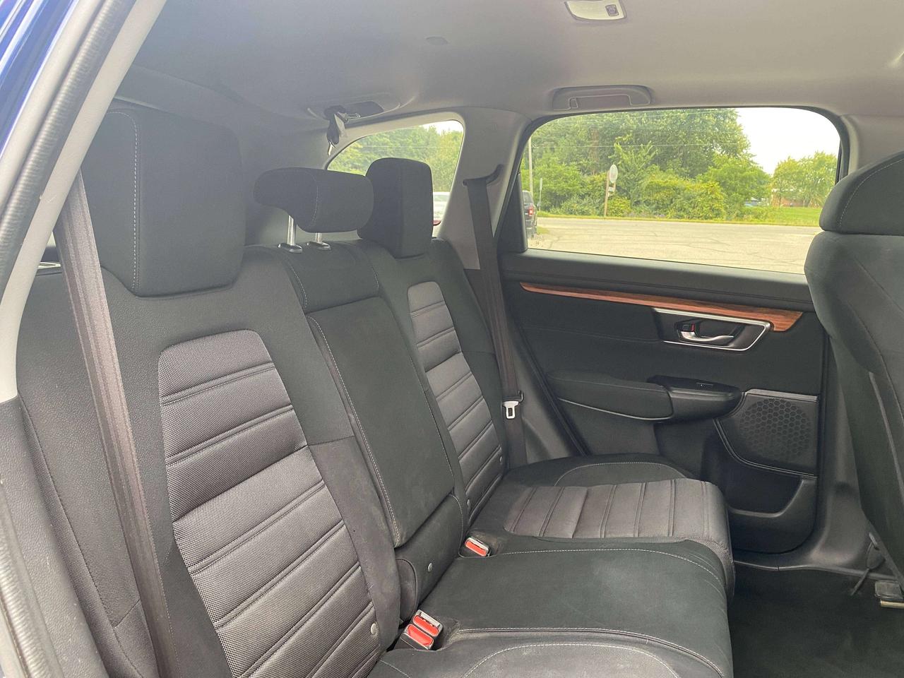 2019 Honda CR-V EX, SUNROOF, REMOTE START, HEATED CLOTH! Photo