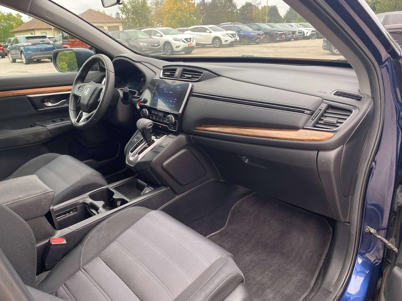 2019 Honda CR-V EX, SUNROOF, REMOTE START, HEATED CLOTH! Photo