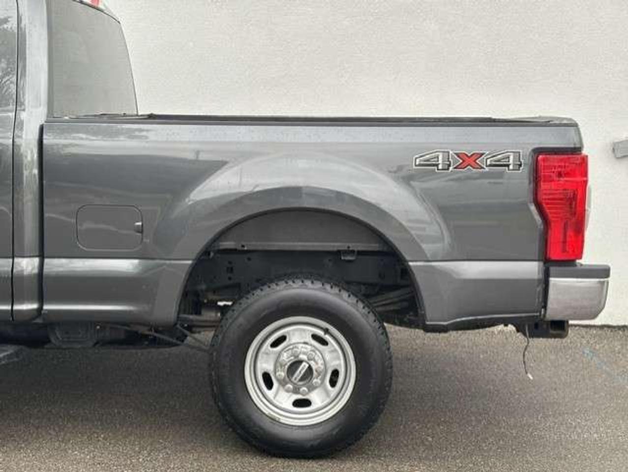 2020 Ford F-250 XLT 4WD **CREW CAB SHORT BOX-CAMERA-1 OWNER** Photo