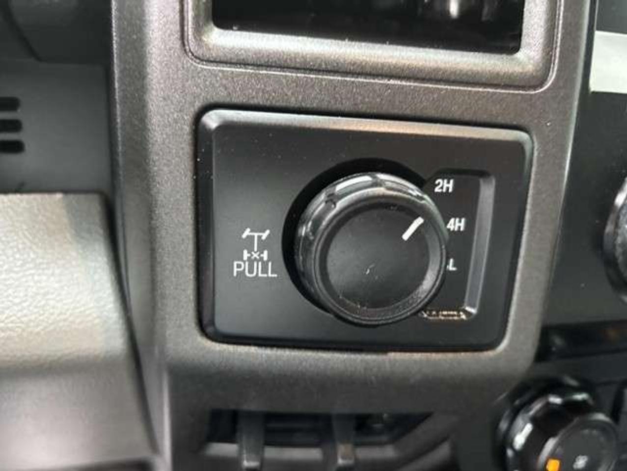 2020 Ford F-250 XLT 4WD **CREW CAB SHORT BOX-CAMERA-1 OWNER** Photo