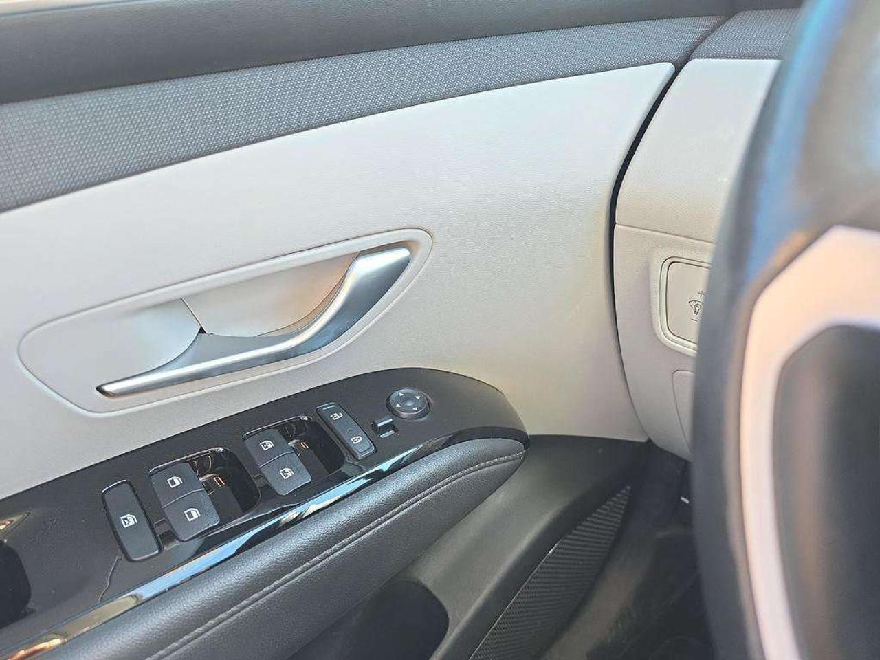 2024 Hyundai Tucson Ultimate   VENT. LEATHER BOSE P.ROOF 6.6L/100KM Photo