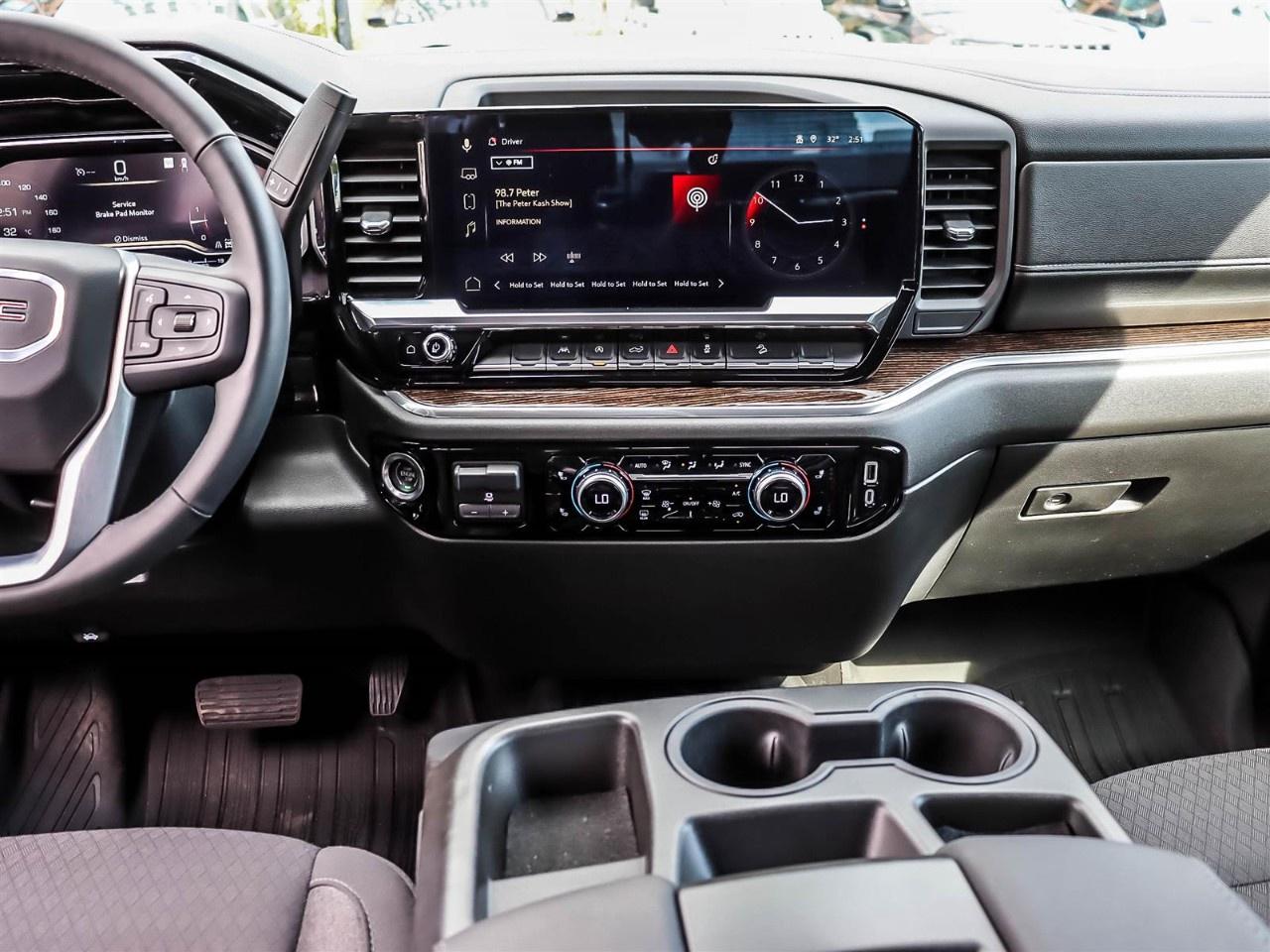 2023 GMC Sierra 1500 Crew Cab Short Box 4-Wheel Drive SLE Photo