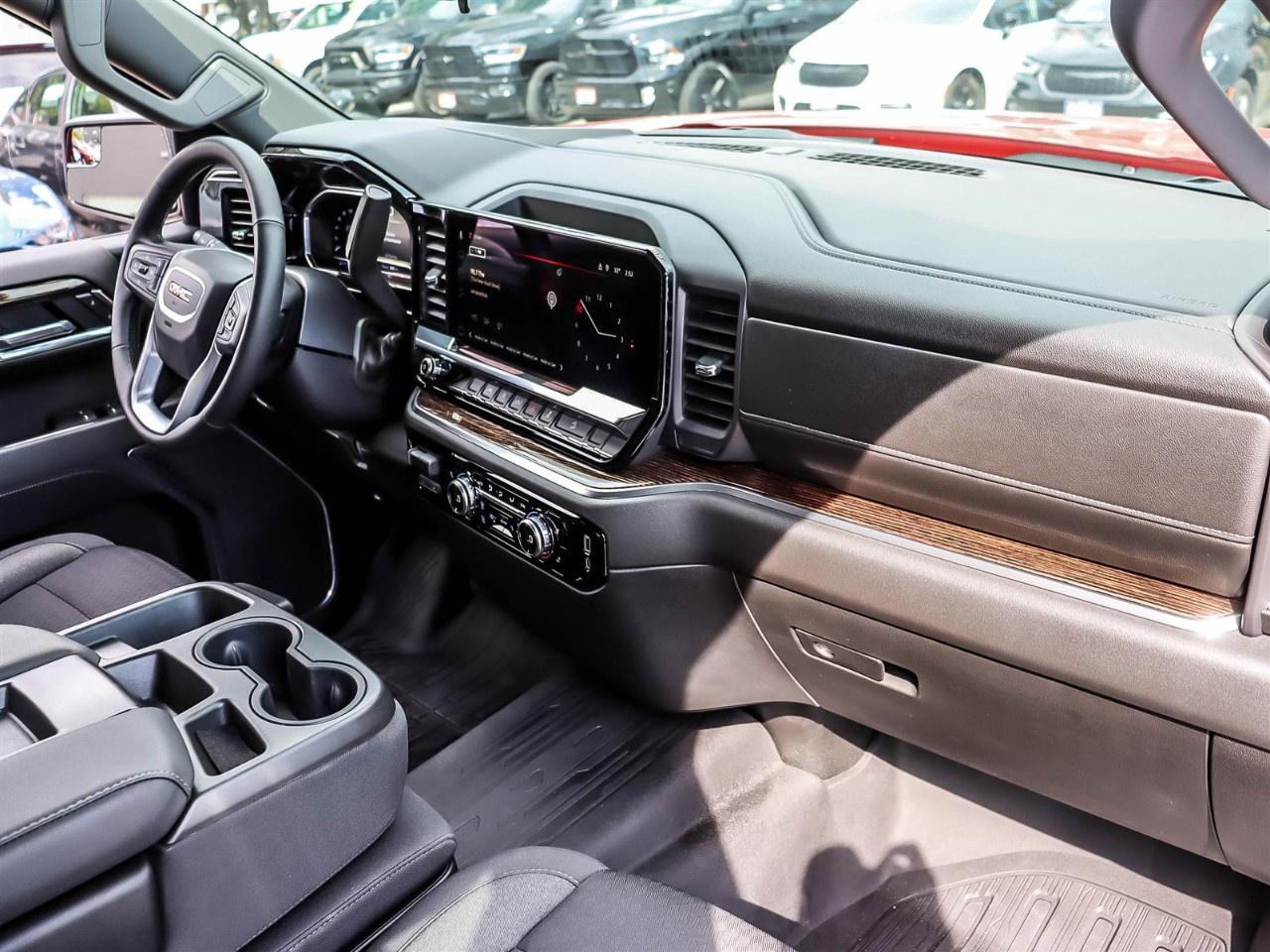 2023 GMC Sierra 1500 Crew Cab Short Box 4-Wheel Drive SLE Photo