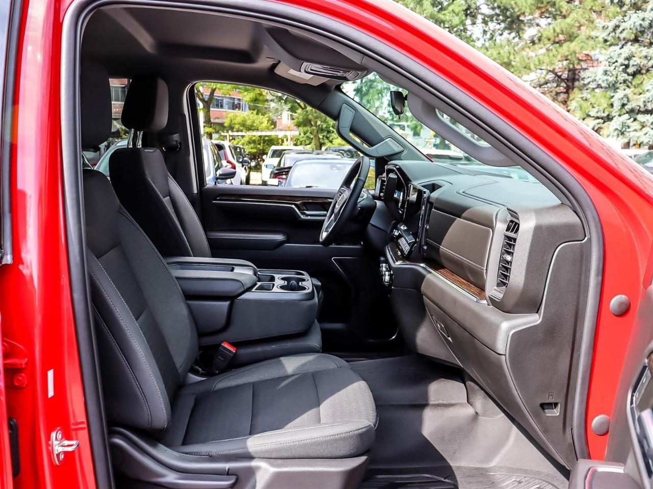 2023 GMC Sierra 1500 Crew Cab Short Box 4-Wheel Drive SLE Photo