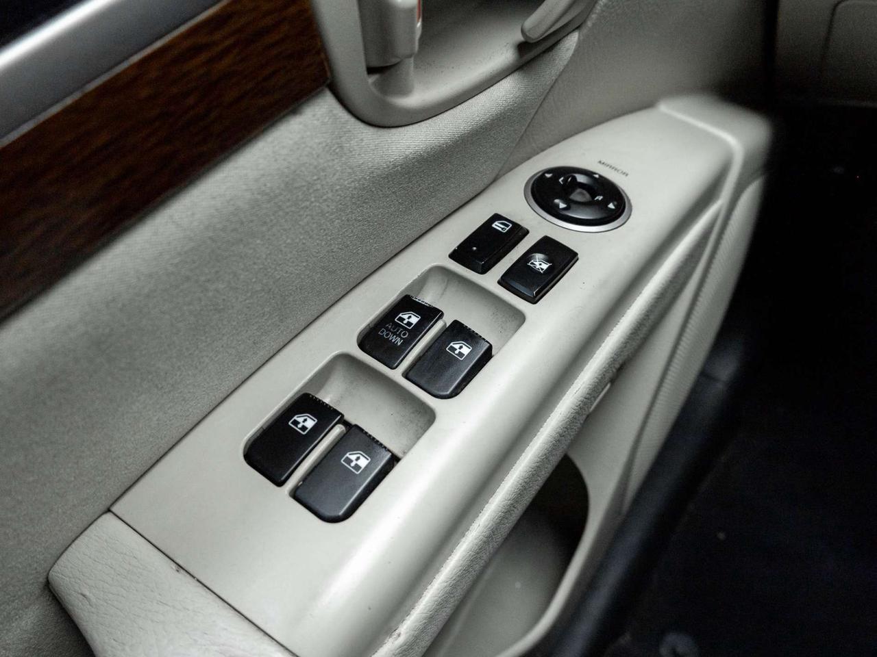 2009 Hyundai Santa Fe 3.3L GL Photo