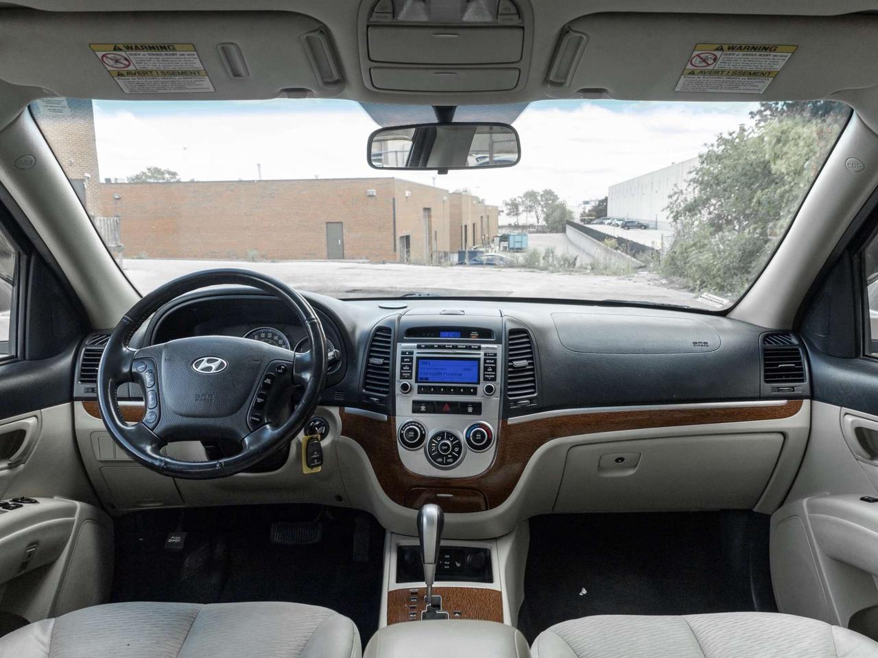 2009 Hyundai Santa Fe 3.3L GL Photo