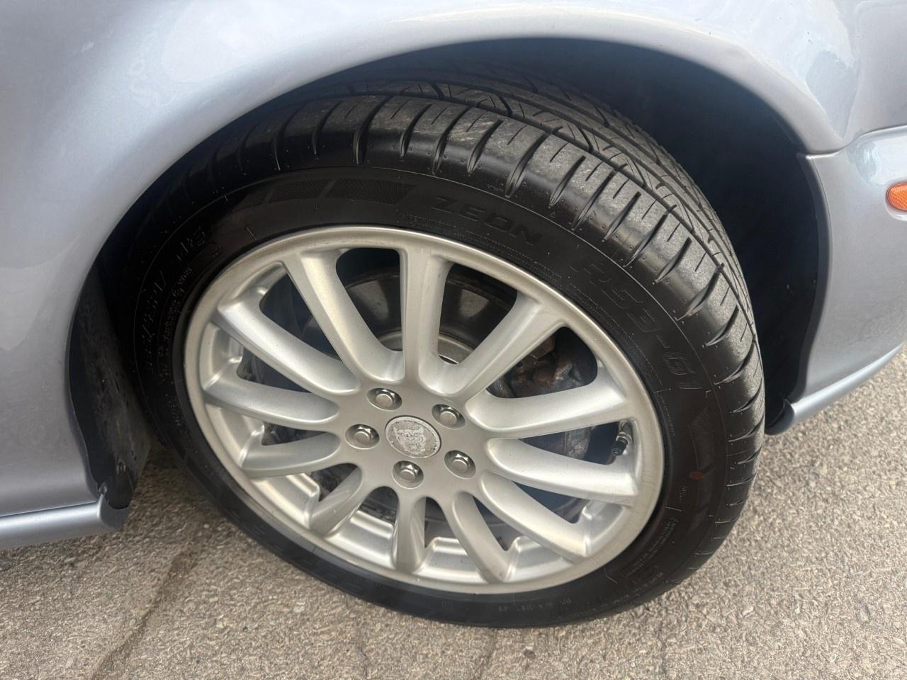2008 Jaguar X-Type 4dr Sdn Photo