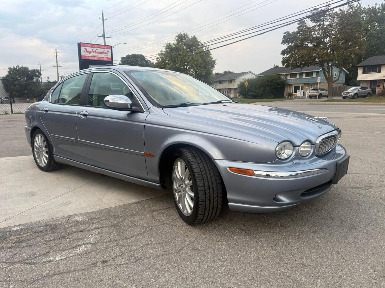 2008 Jaguar X-Type 4dr Sdn Photo