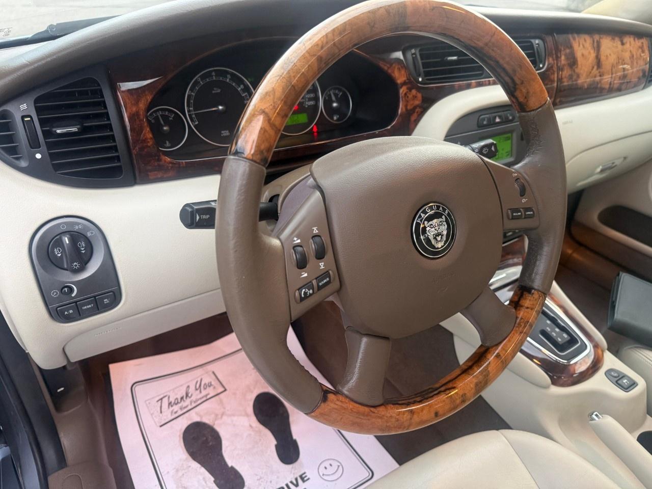 2008 Jaguar X-Type 4dr Sdn Photo