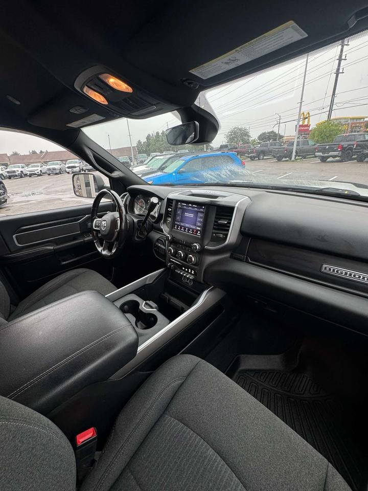2019 RAM 2500 Big Horn 4x4 Crew Cab 6'4 Box Photo