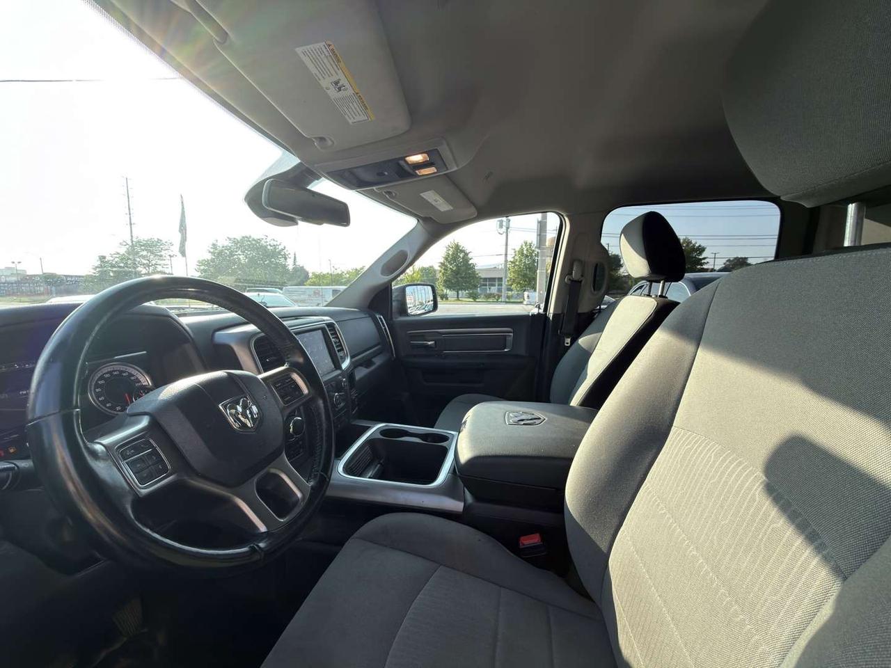 2022 RAM 1500 SLT Crew Cab HEMI 4X4   Navi   Remote Start Photo