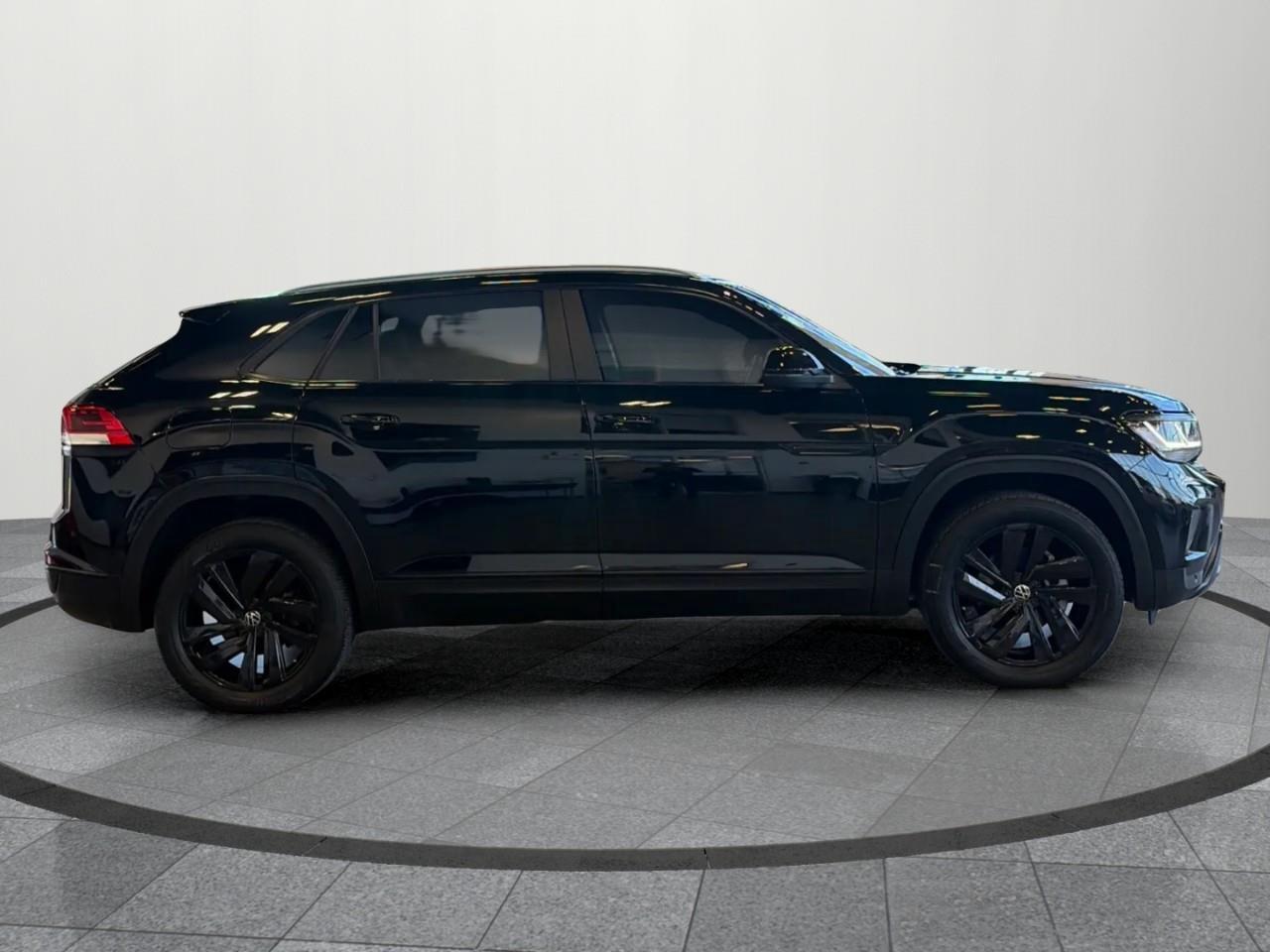 2021 Volkswagen Atlas Cross Sport 2.0 TSI Highline 4dr All-Wheel Drive 4MOTION Photo
