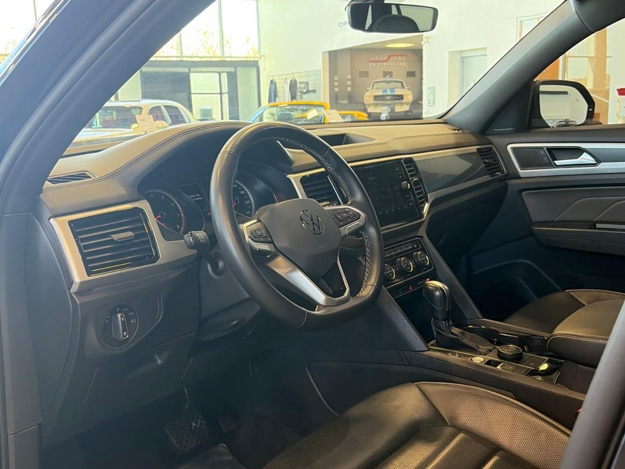 2021 Volkswagen Atlas Cross Sport 2.0 TSI Highline 4dr All-Wheel Drive 4MOTION Photo