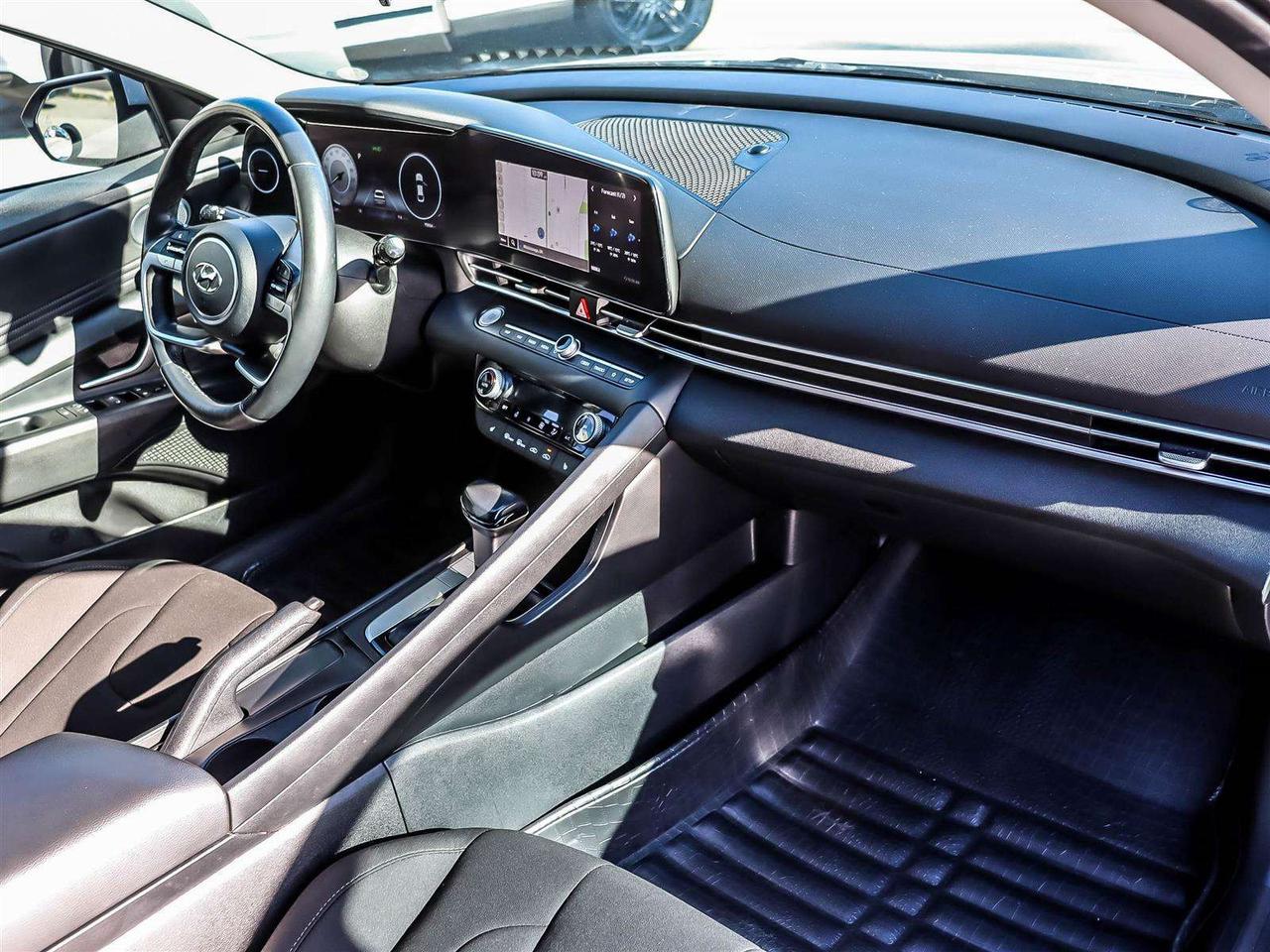 2023 Hyundai Elantra PREFERRED   CARPLAY   BSW   SUNROOF   STARTER Photo
