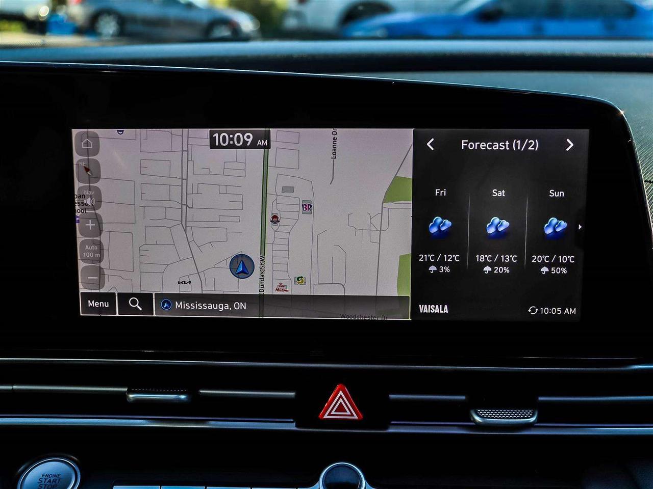 2023 Hyundai Elantra PREFERRED   CARPLAY   BSW   SUNROOF   STARTER Photo