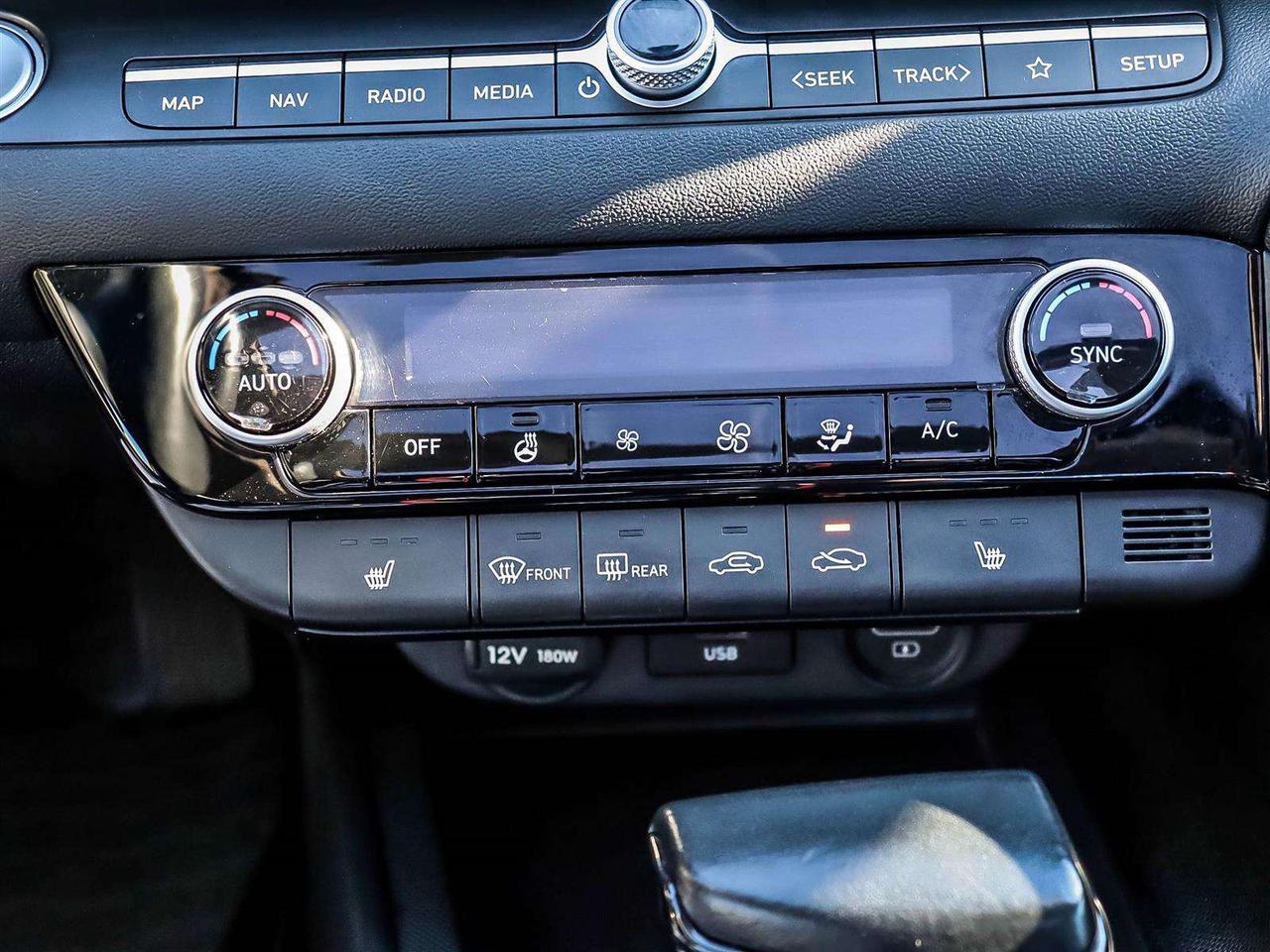 2023 Hyundai Elantra PREFERRED   CARPLAY   BSW   SUNROOF   STARTER Photo