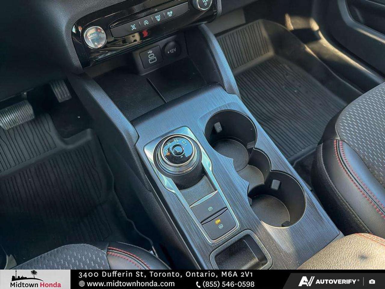2025 Ford Escape ST-Line AWD Photo