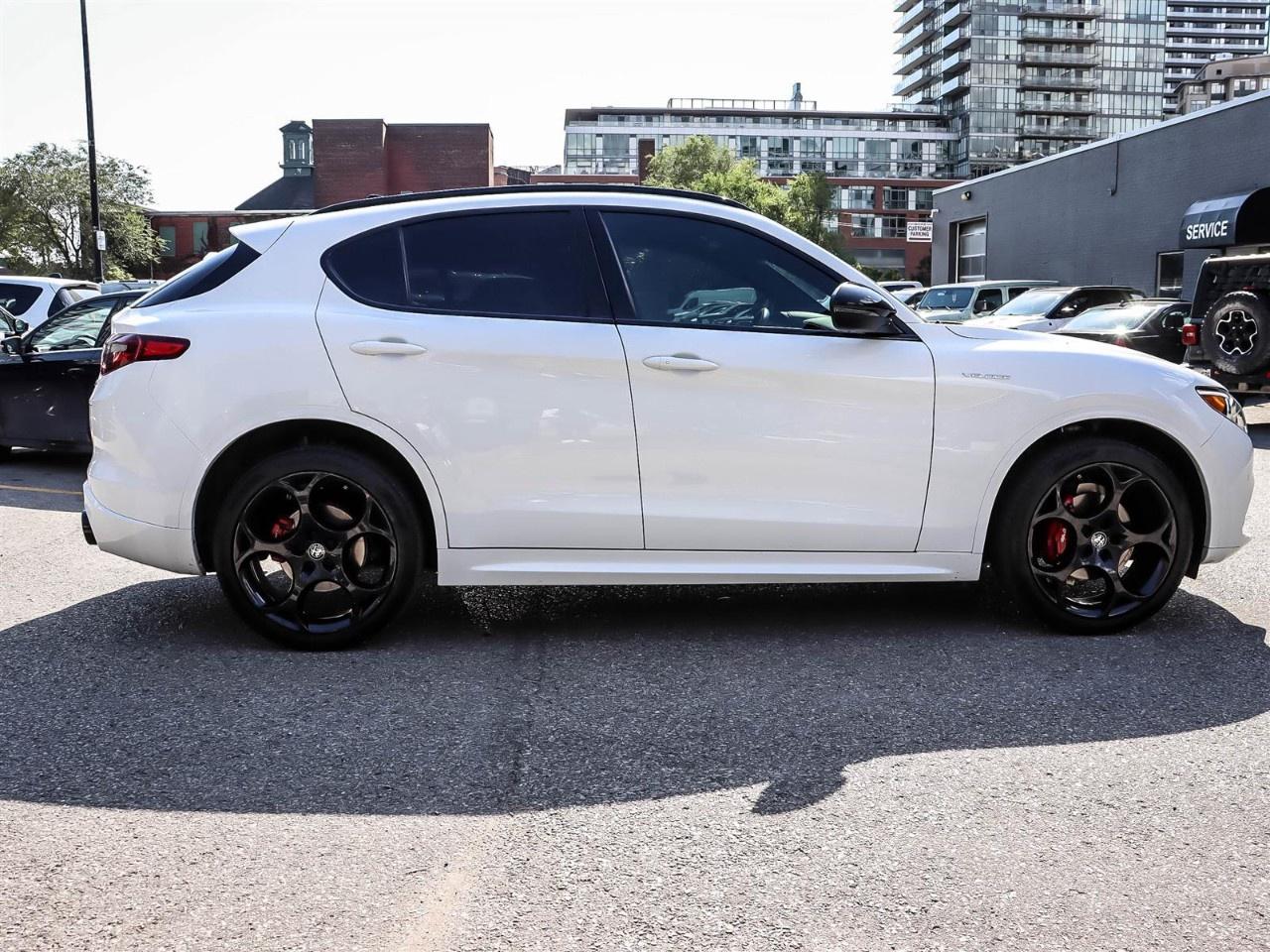 2023 Alfa Romeo Stelvio Veloce AWD Photo