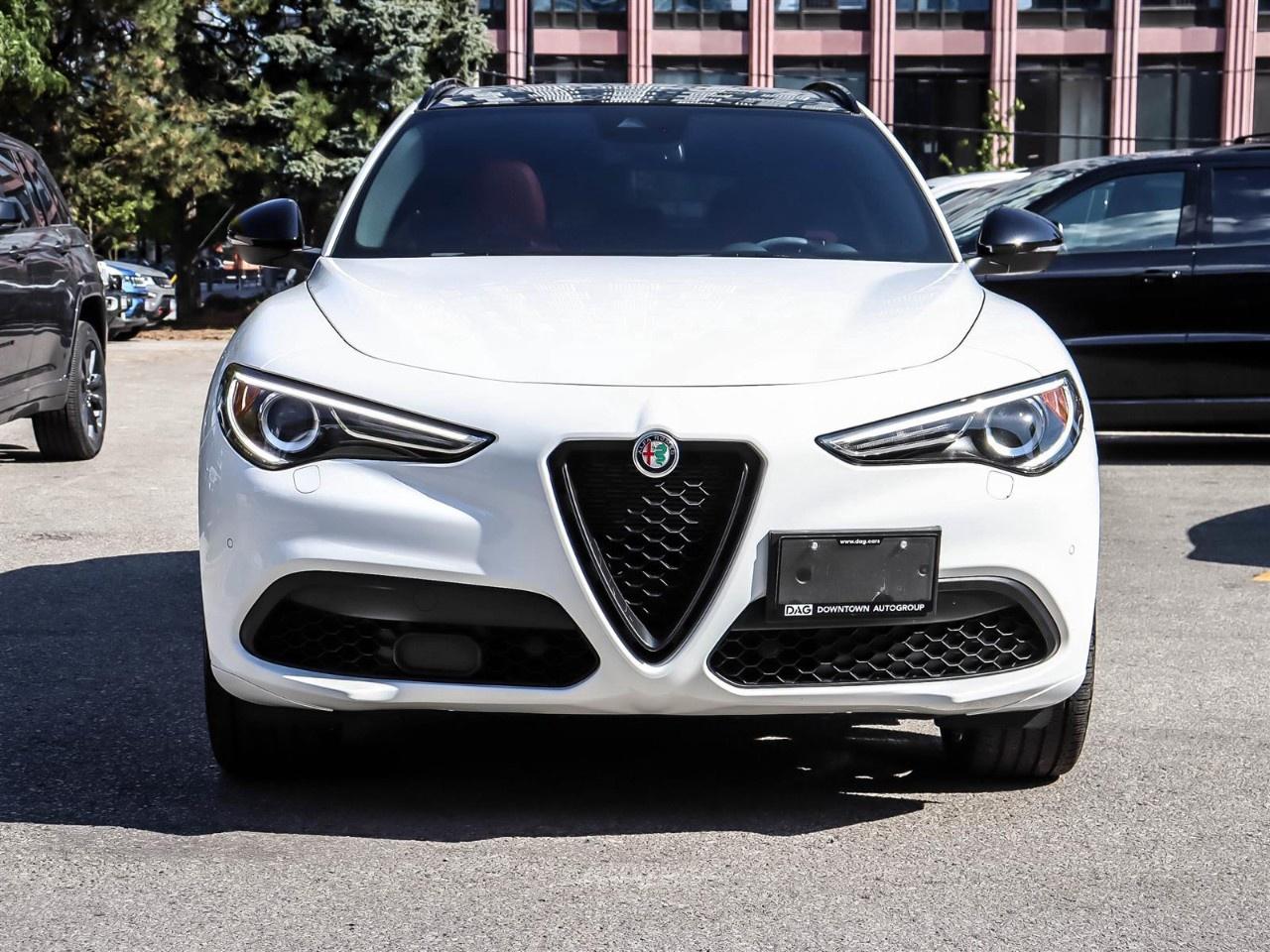 2023 Alfa Romeo Stelvio Veloce AWD Photo