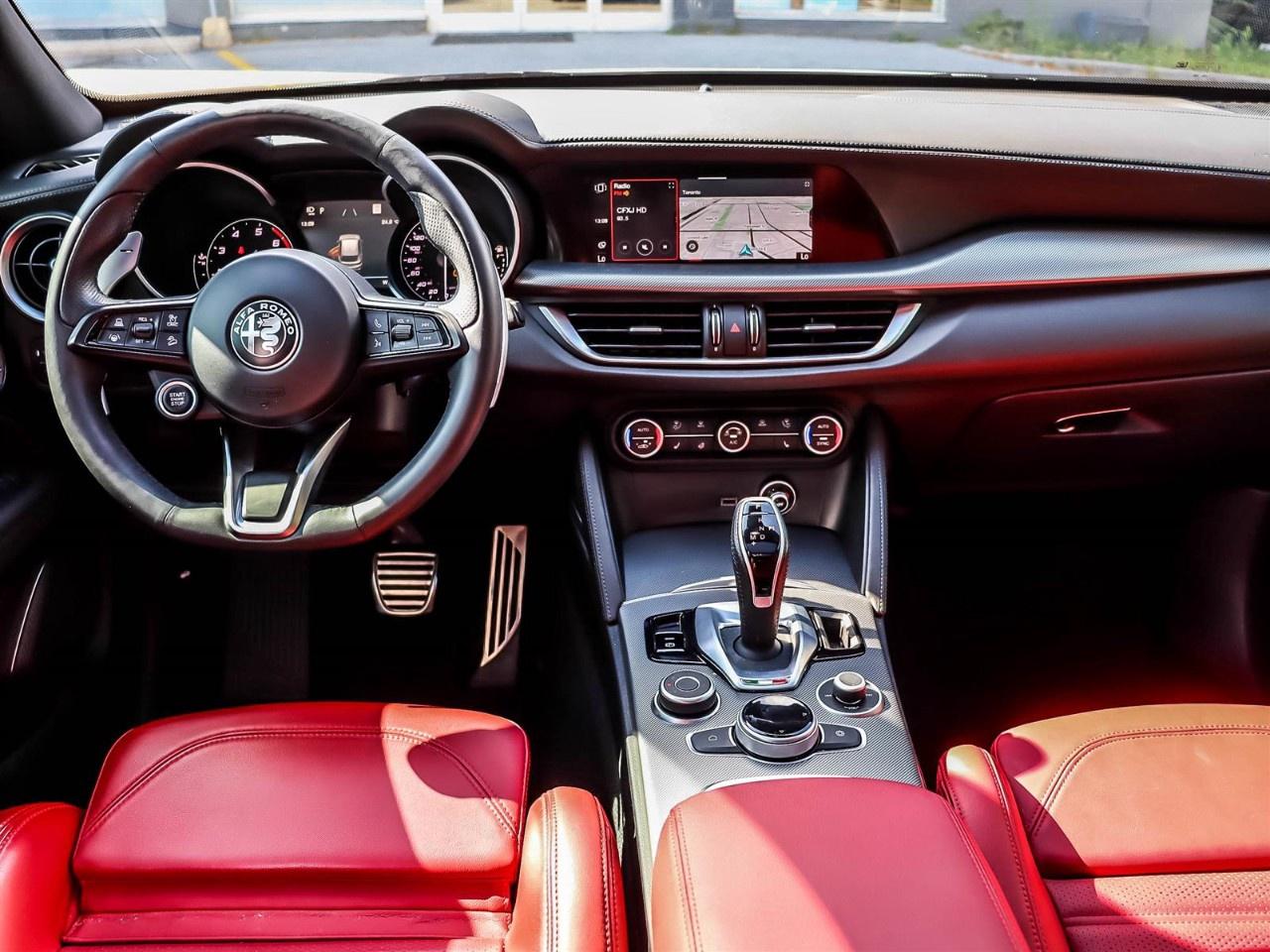 2023 Alfa Romeo Stelvio Veloce AWD Photo