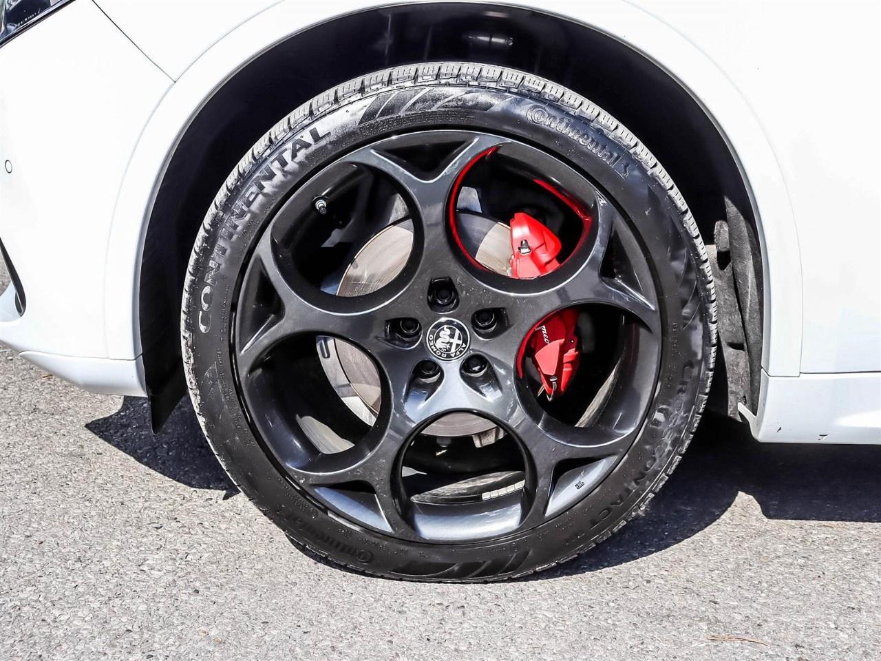 2023 Alfa Romeo Stelvio Veloce AWD Photo