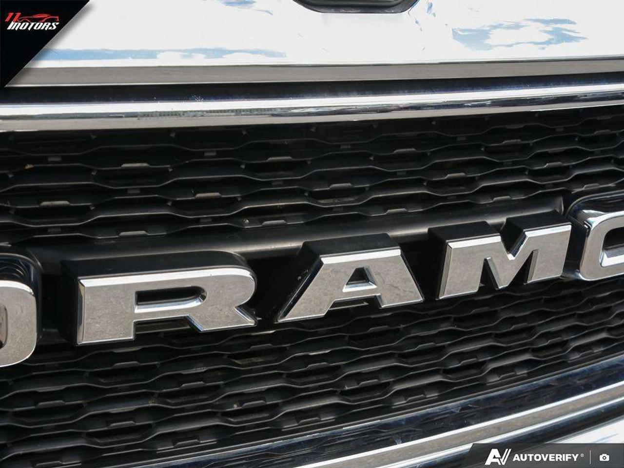 2019 RAM 1500 Tradesman 4x4 Crew Cab 6.4FT Box   NO ACCIDENTS Photo