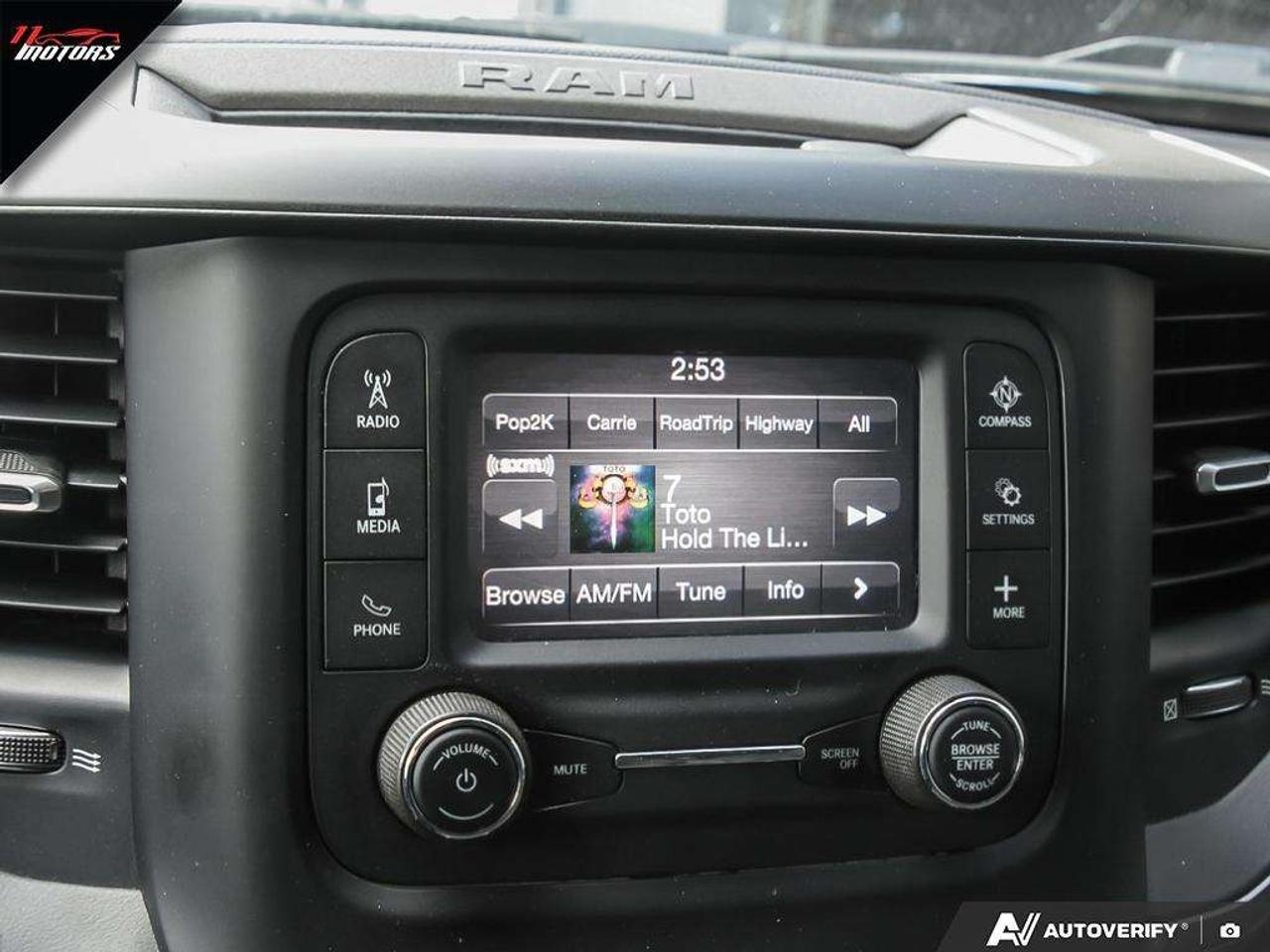 2019 RAM 1500 Tradesman 4x4 Crew Cab 6.4FT Box   NO ACCIDENTS Photo