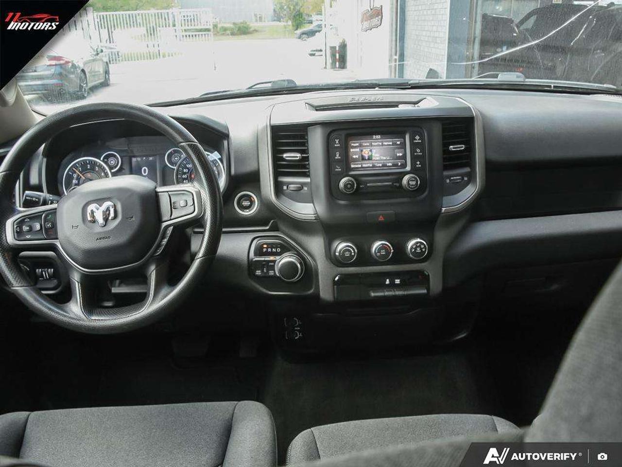 2019 RAM 1500 Tradesman 4x4 Crew Cab 6.4FT Box   NO ACCIDENTS Photo