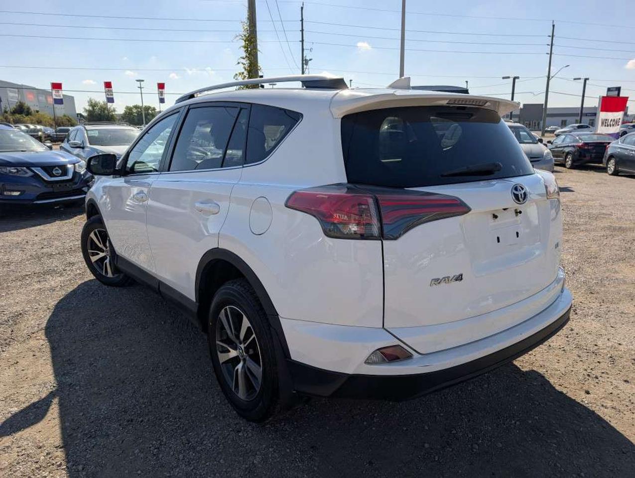 2018 Toyota RAV4 LE  CAMERA   HTD SEATS Photo