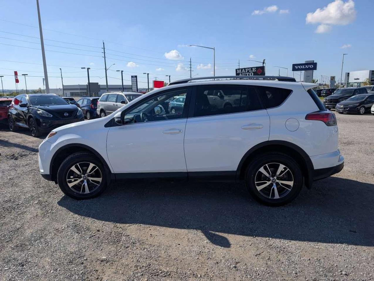 2018 Toyota RAV4 LE  CAMERA   HTD SEATS Photo