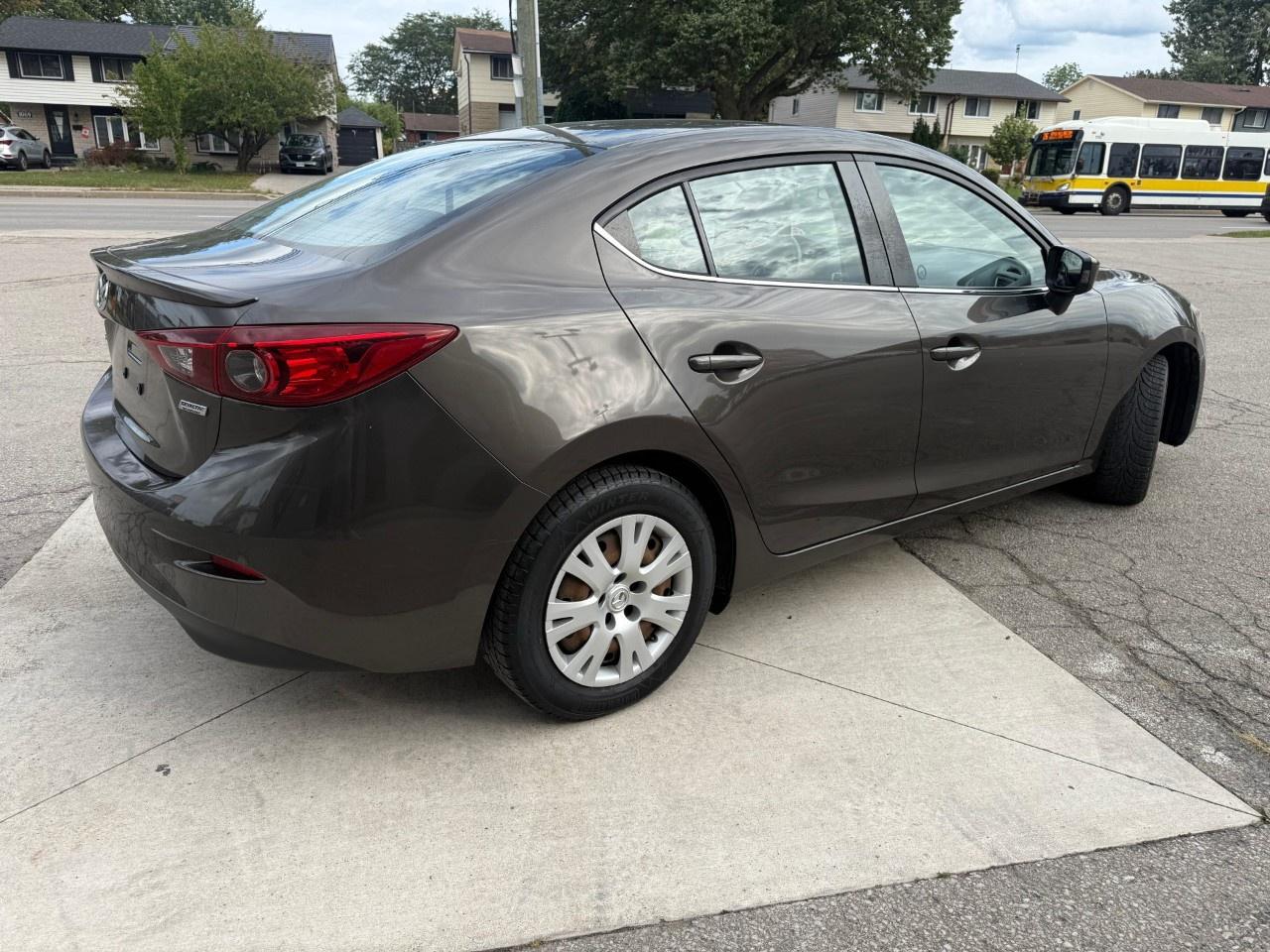 2014 Mazda MAZDA3 4dr Sdn Auto GS-SKY Photo4