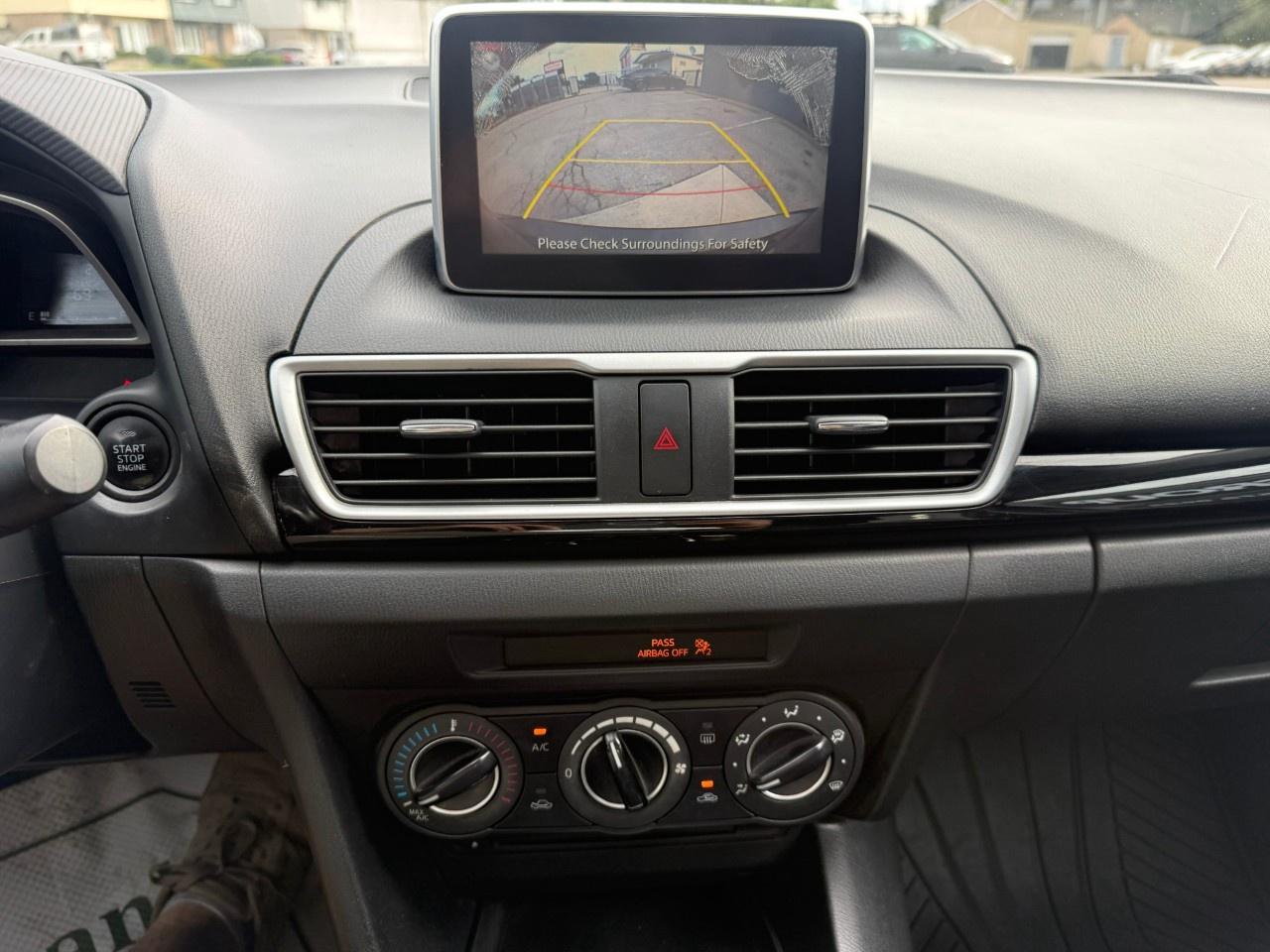 2014 Mazda MAZDA3 4dr Sdn Auto GS-SKY Photo