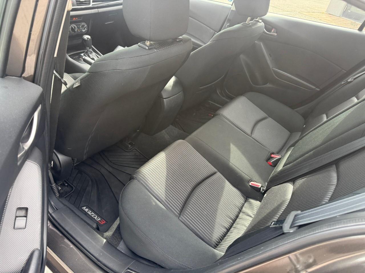 2014 Mazda MAZDA3 4dr Sdn Auto GS-SKY Photo