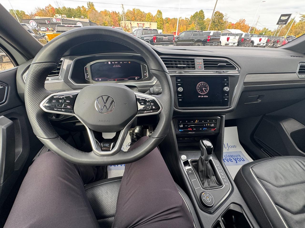 2024 Volkswagen Tiguan Highline R-LINE 4dr All-wheel Drive 4MOTION Photo