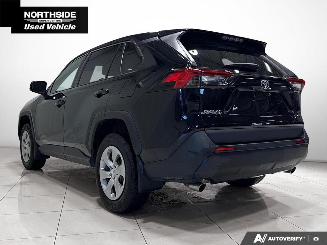 2023 Toyota RAV4 LE AWD Photo4