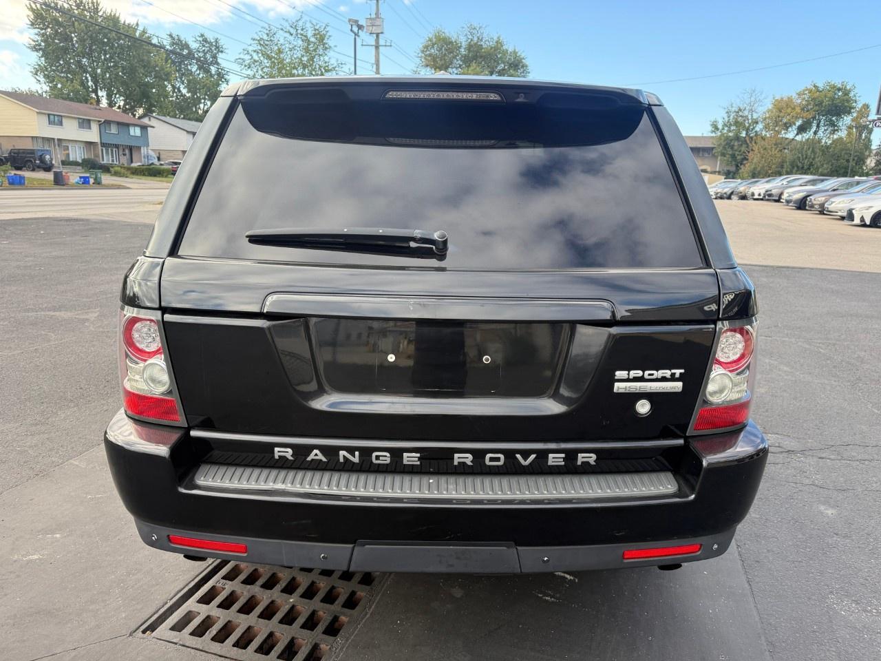 2011 Land Rover Range Rover Sport 4WD 4dr HSE LUX Photo