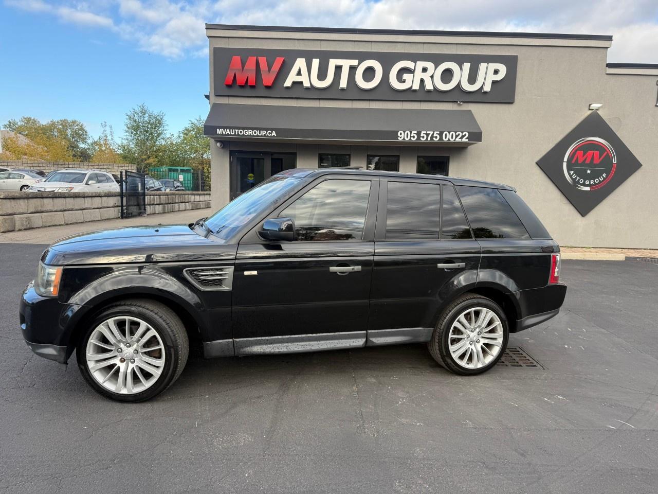 2011 Land Rover Range Rover Sport 4WD 4dr HSE LUX Photo5