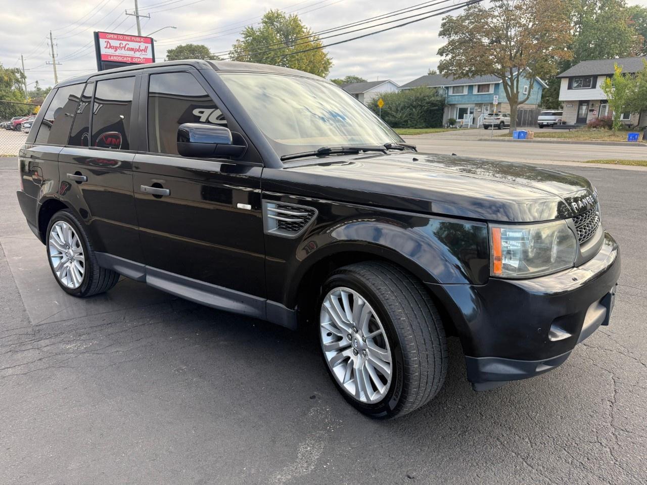 2011 Land Rover Range Rover Sport 4WD 4dr HSE LUX Photo