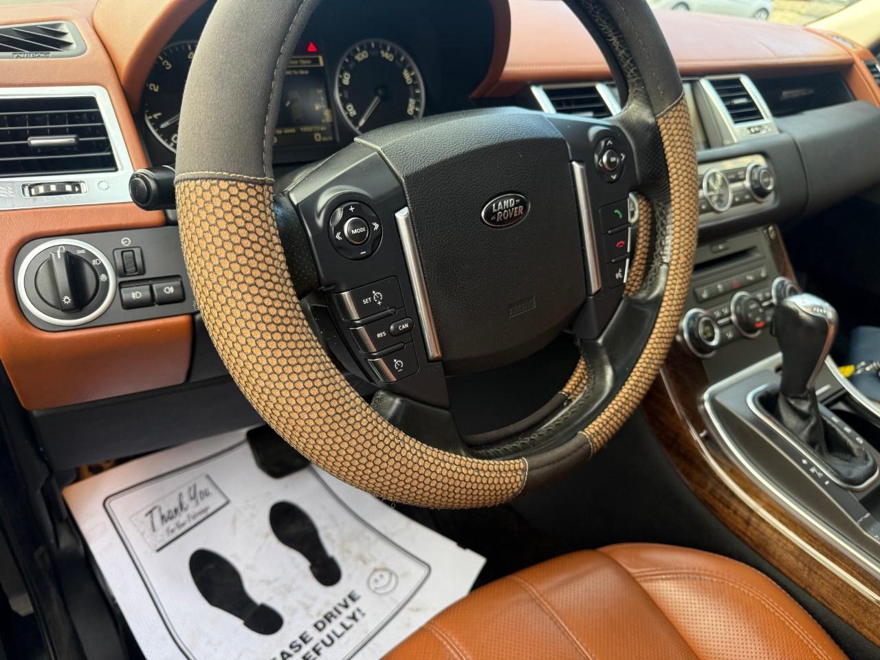 2011 Land Rover Range Rover Sport 4WD 4dr HSE LUX Photo