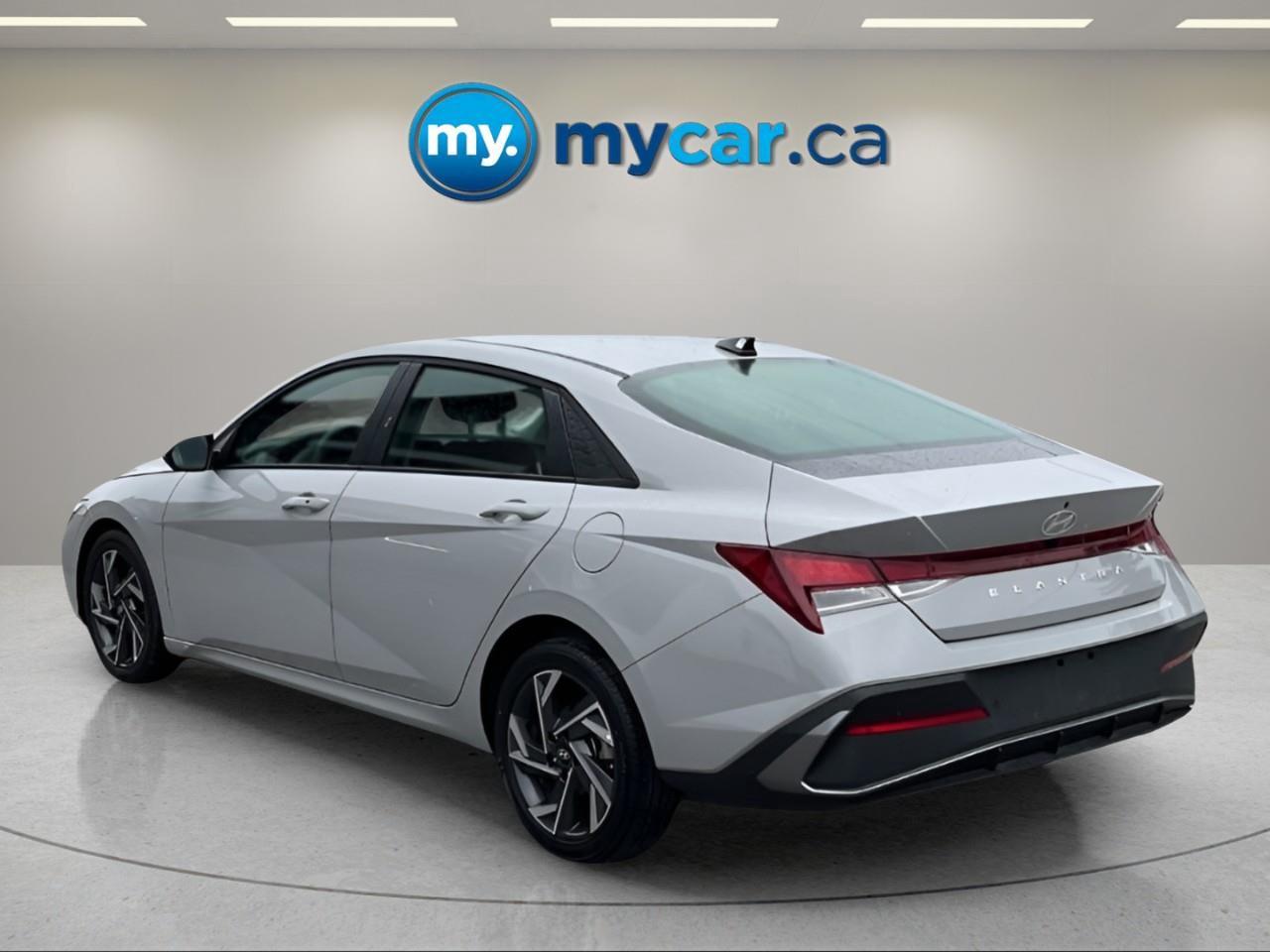 2025 Hyundai Elantra  Photo3