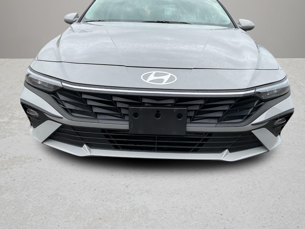 2025 Hyundai Elantra  Photo
