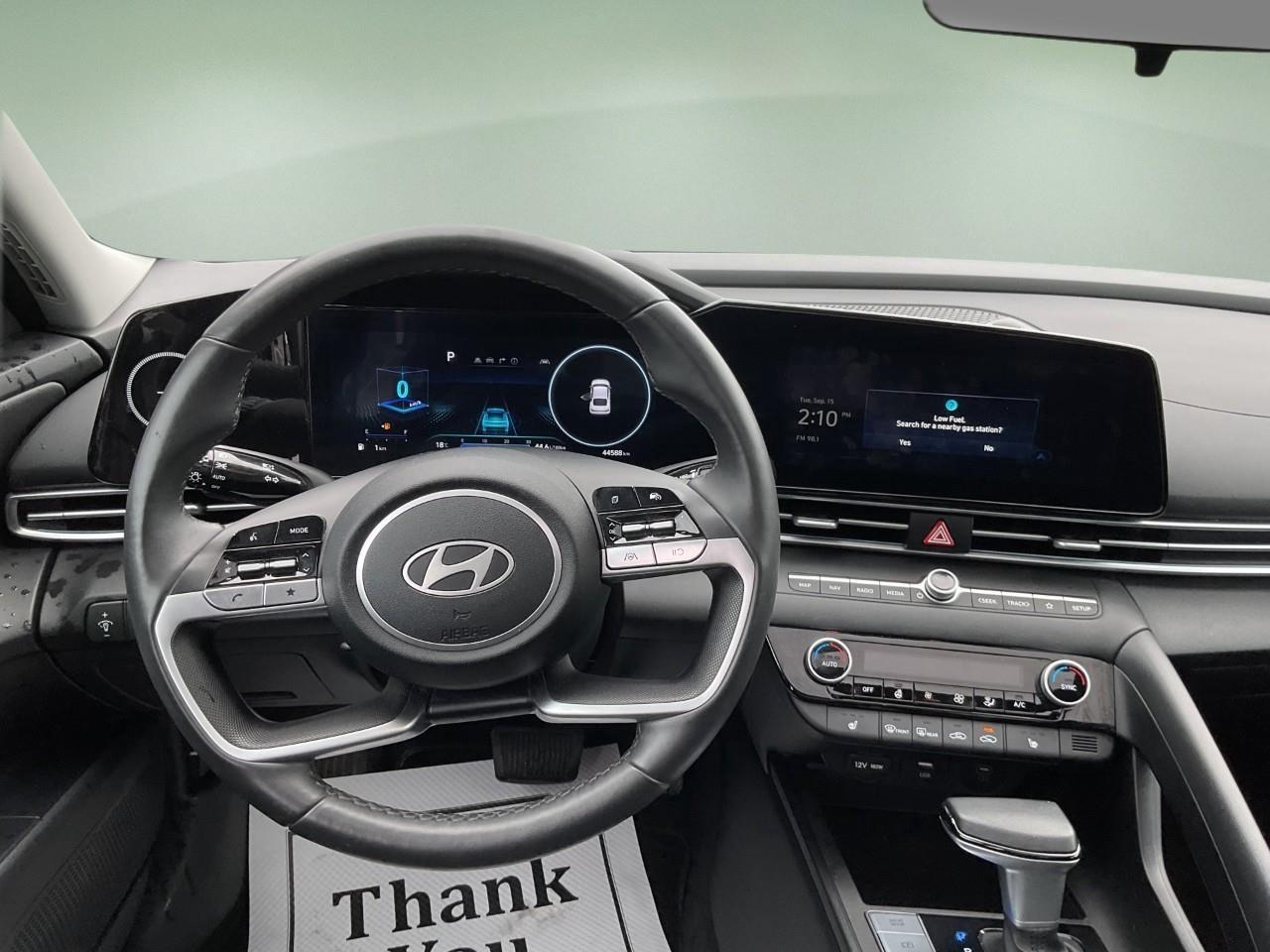 2025 Hyundai Elantra  Photo
