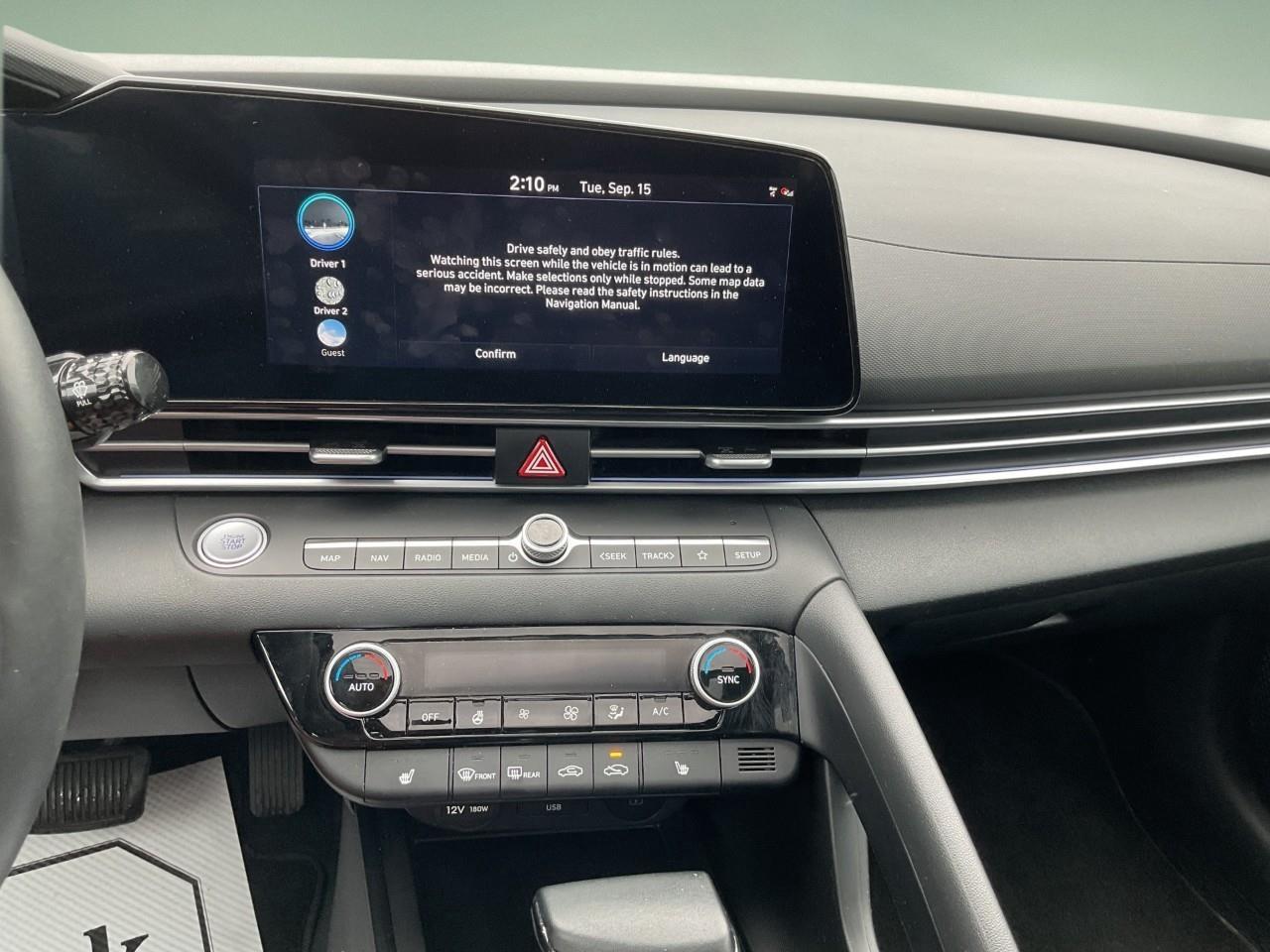 2025 Hyundai Elantra  Photo