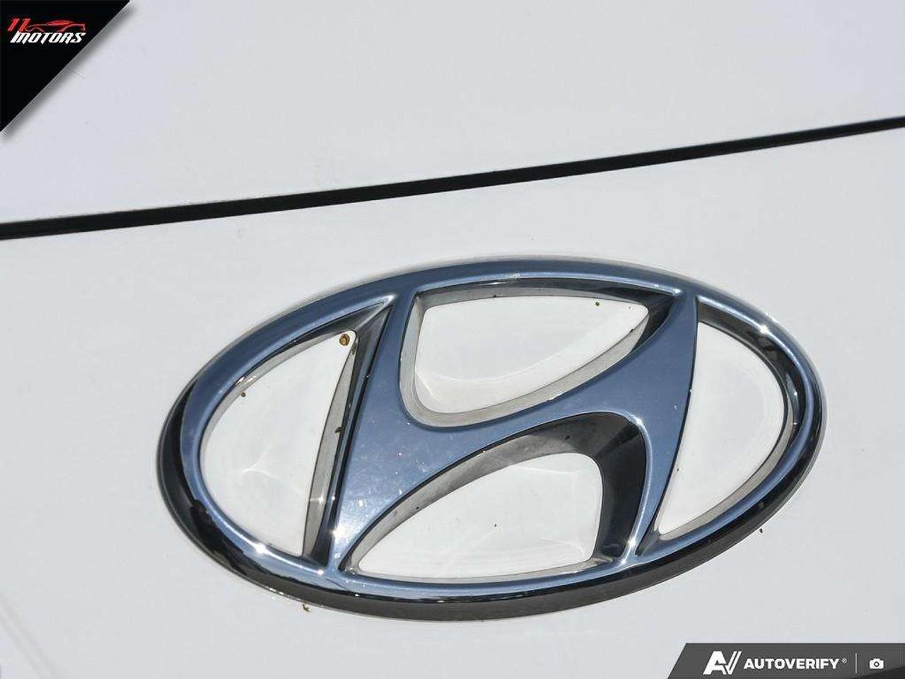 2022 Hyundai Elantra Preferred DCT   HYBRID   LOADED Photo