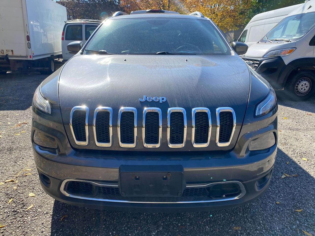 2017 Jeep Cherokee LIMITED, SOLD AS IS, NOT INSPECTED FOR SAFETY! Photo