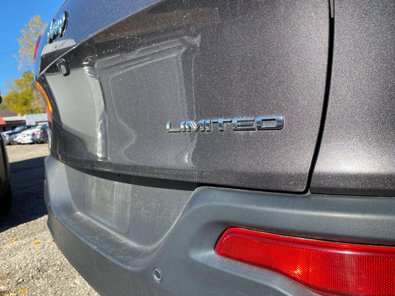 2017 Jeep Cherokee LIMITED, SOLD AS IS, NOT INSPECTED FOR SAFETY! Photo