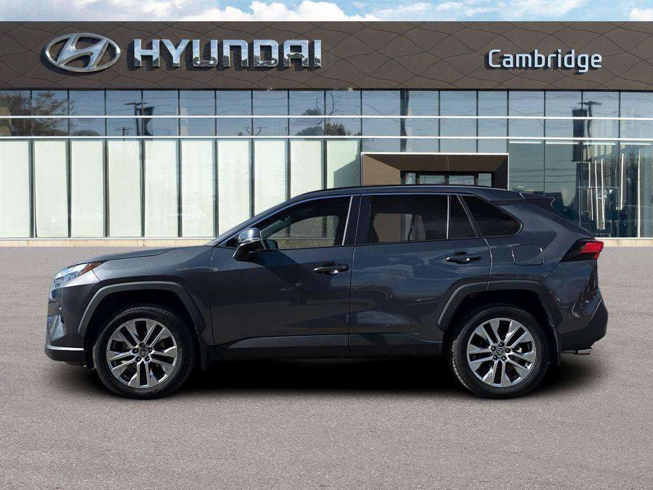 2022 Toyota RAV4 XLE Premium   LEATHER MEM.SEATS S.ROOF 7.1L/100KM Photo