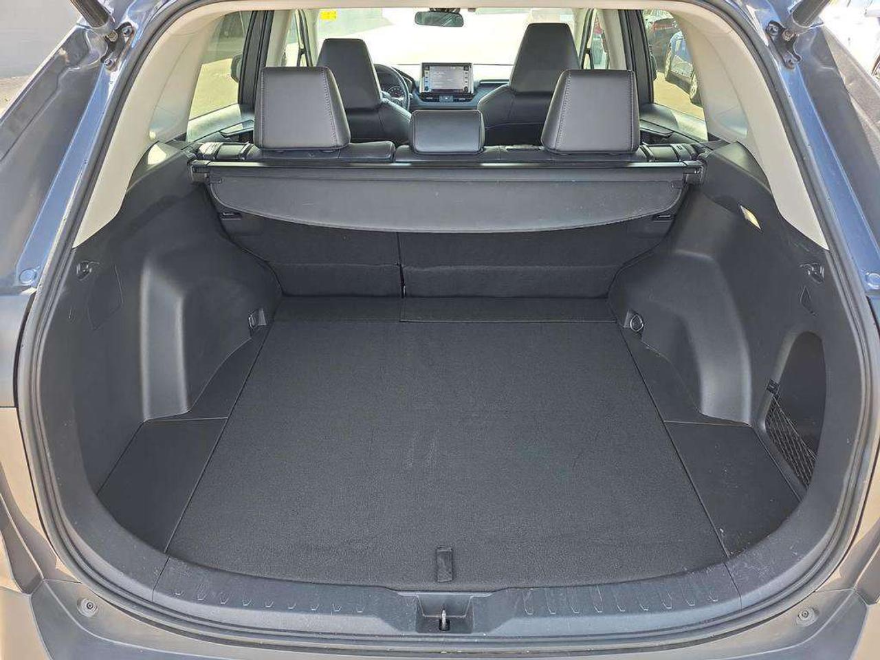 2022 Toyota RAV4 XLE Premium   LEATHER MEM.SEATS S.ROOF 7.1L/100KM Photo